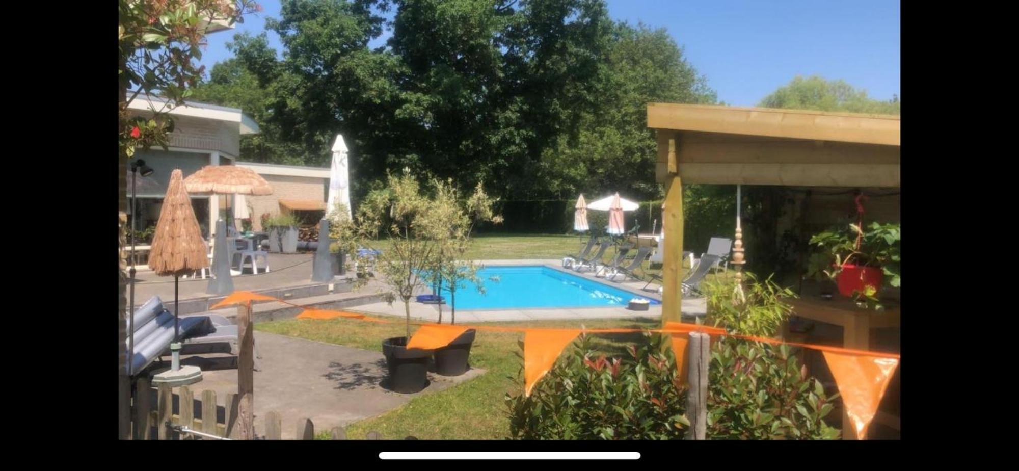 B&B Maison Saint Tropez アイントホーフェン エクステリア 写真