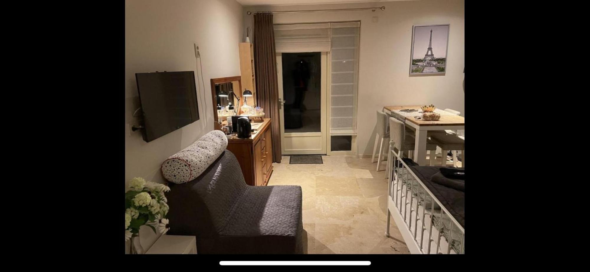 B&B Maison Saint Tropez アイントホーフェン 部屋 写真
