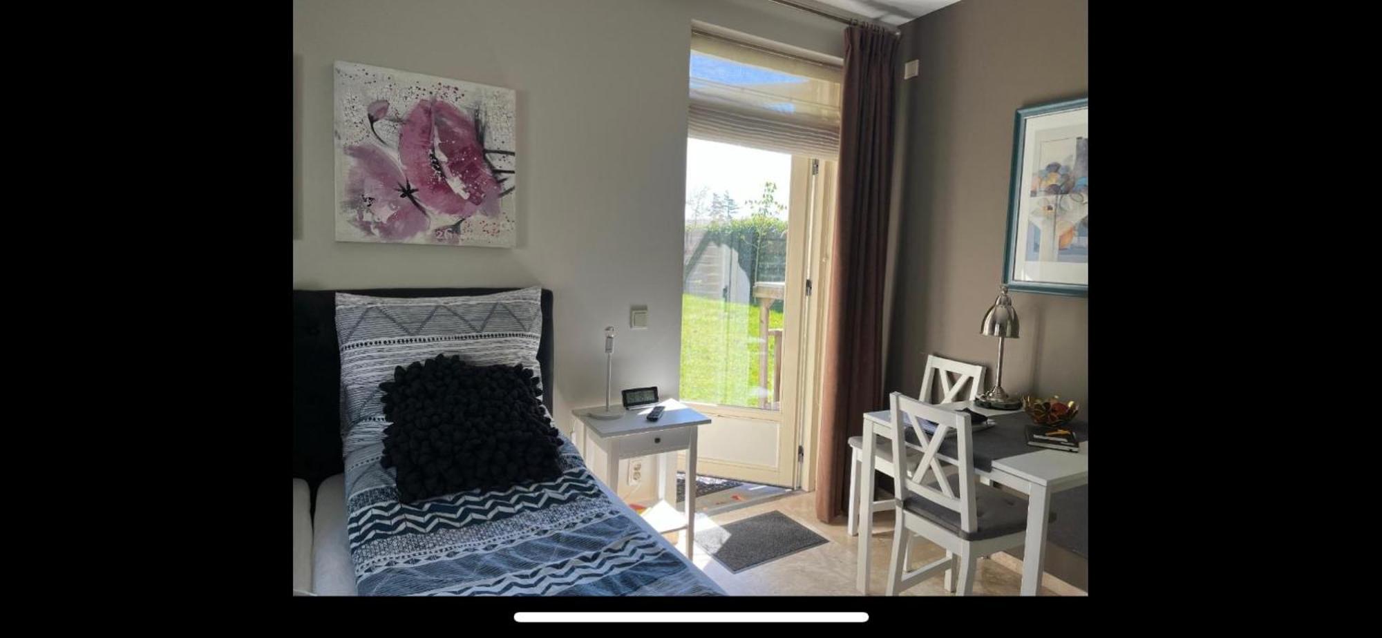 B&B Maison Saint Tropez アイントホーフェン 部屋 写真