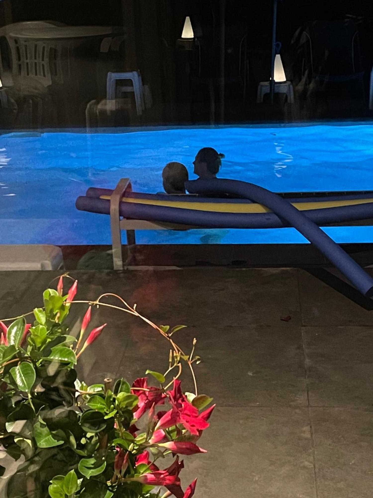 B&B Maison Saint Tropez アイントホーフェン エクステリア 写真