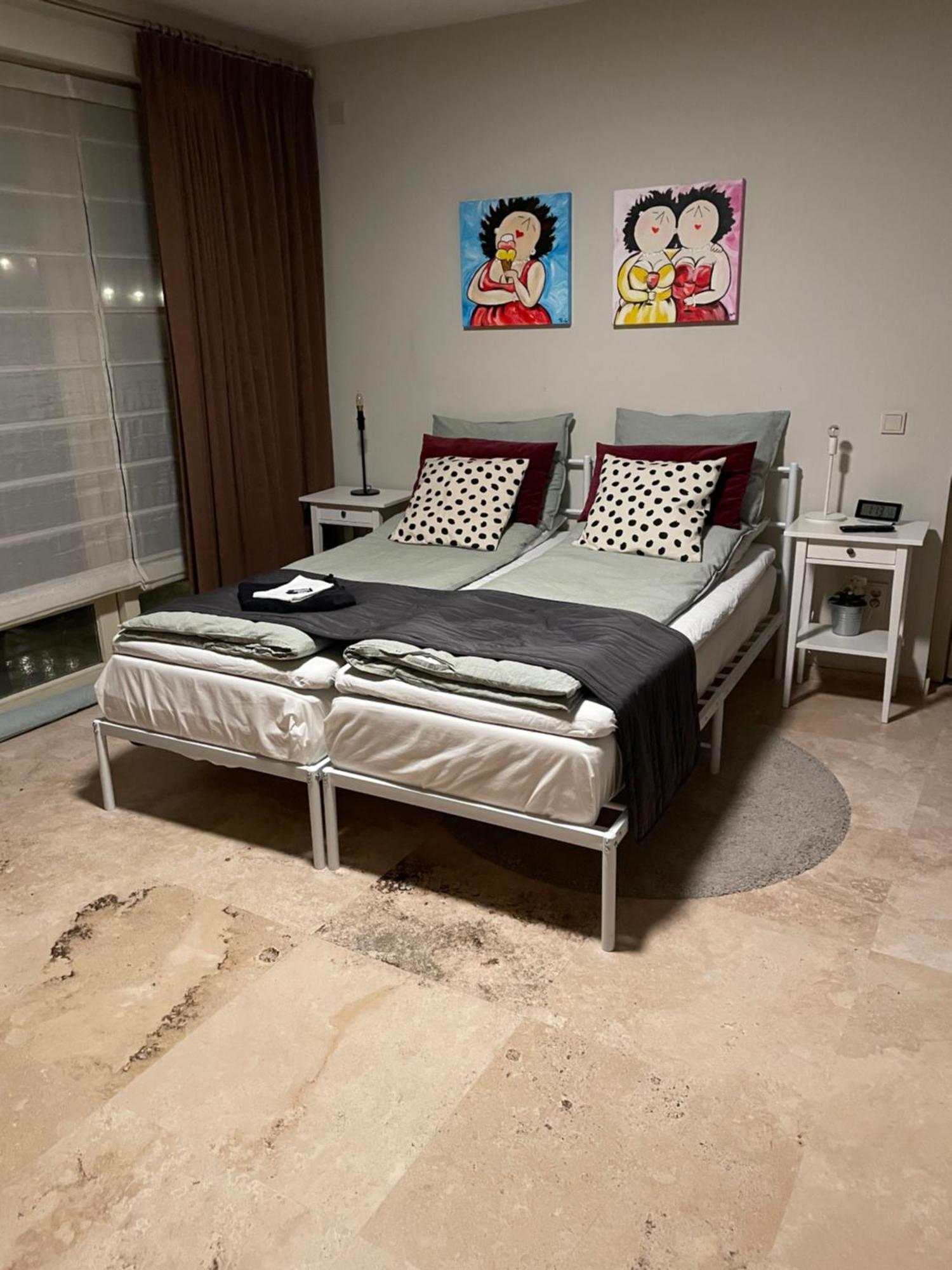 B&B Maison Saint Tropez アイントホーフェン 部屋 写真